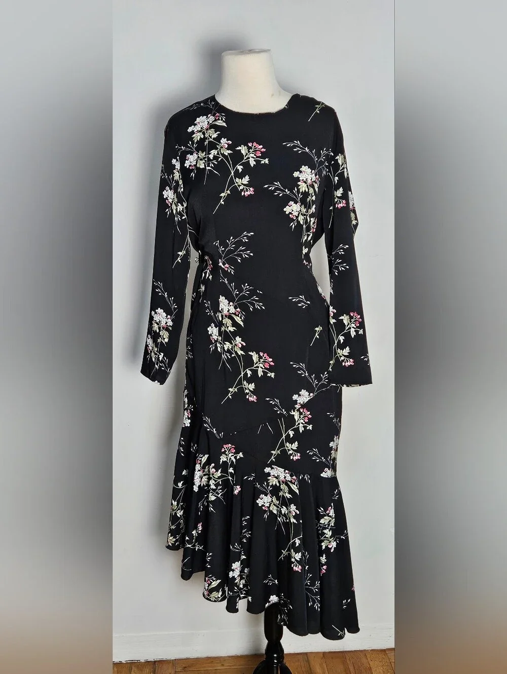 Boohoo Black Floral Long-Sleeve High-low Style Dress - Picture 1 of 7